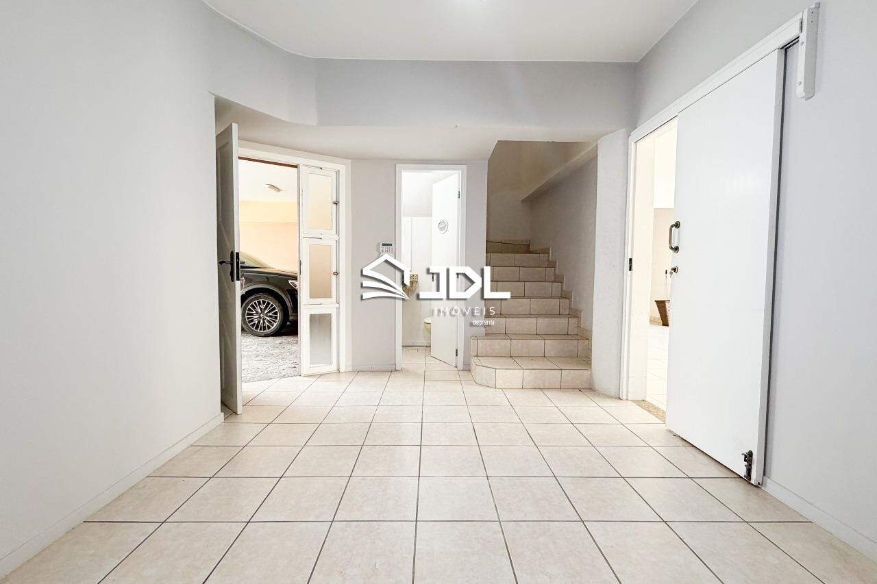 Casa à venda no bairro Velha: 