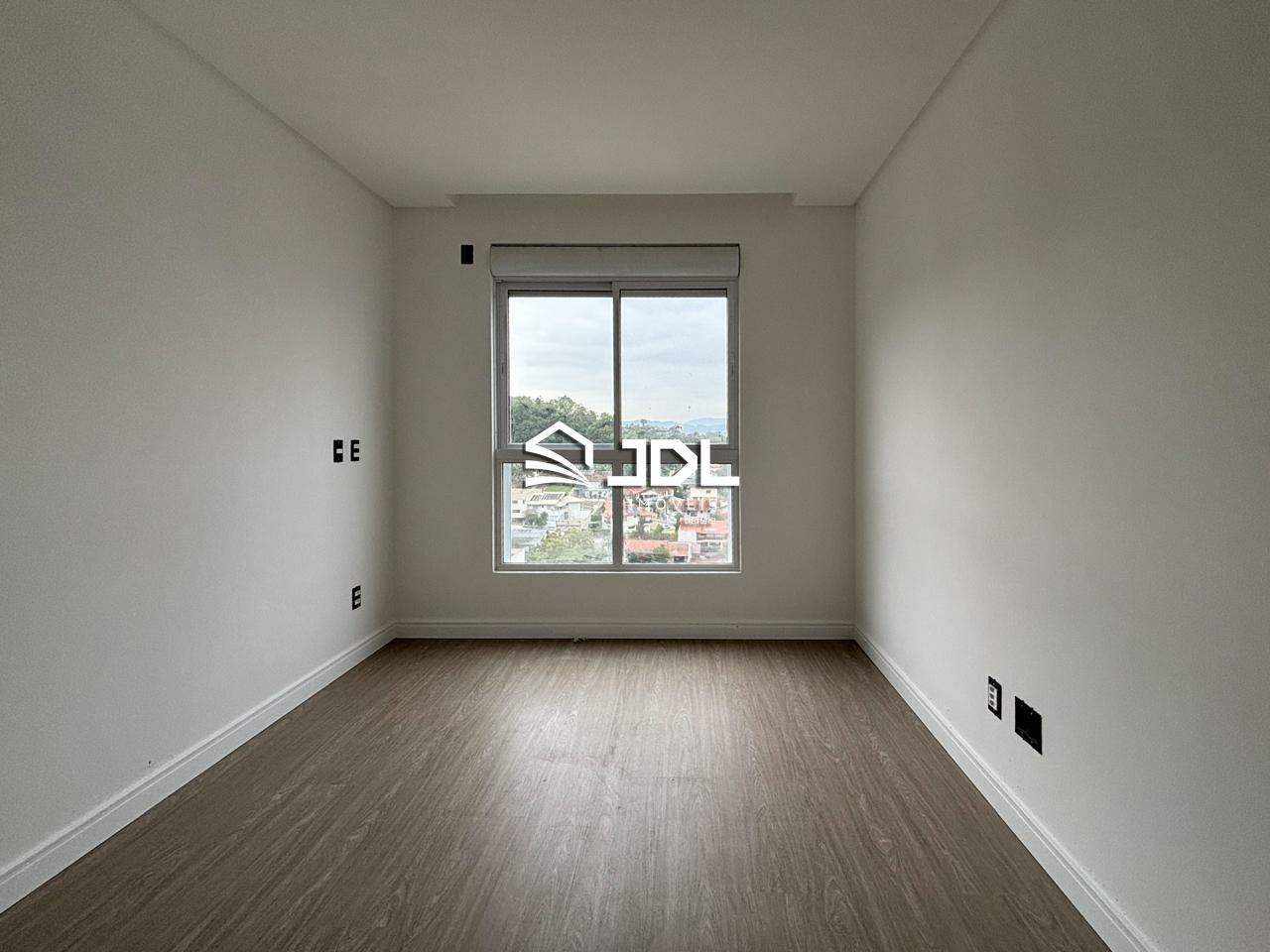 Apartamento à venda no bairro Vila Nova: 