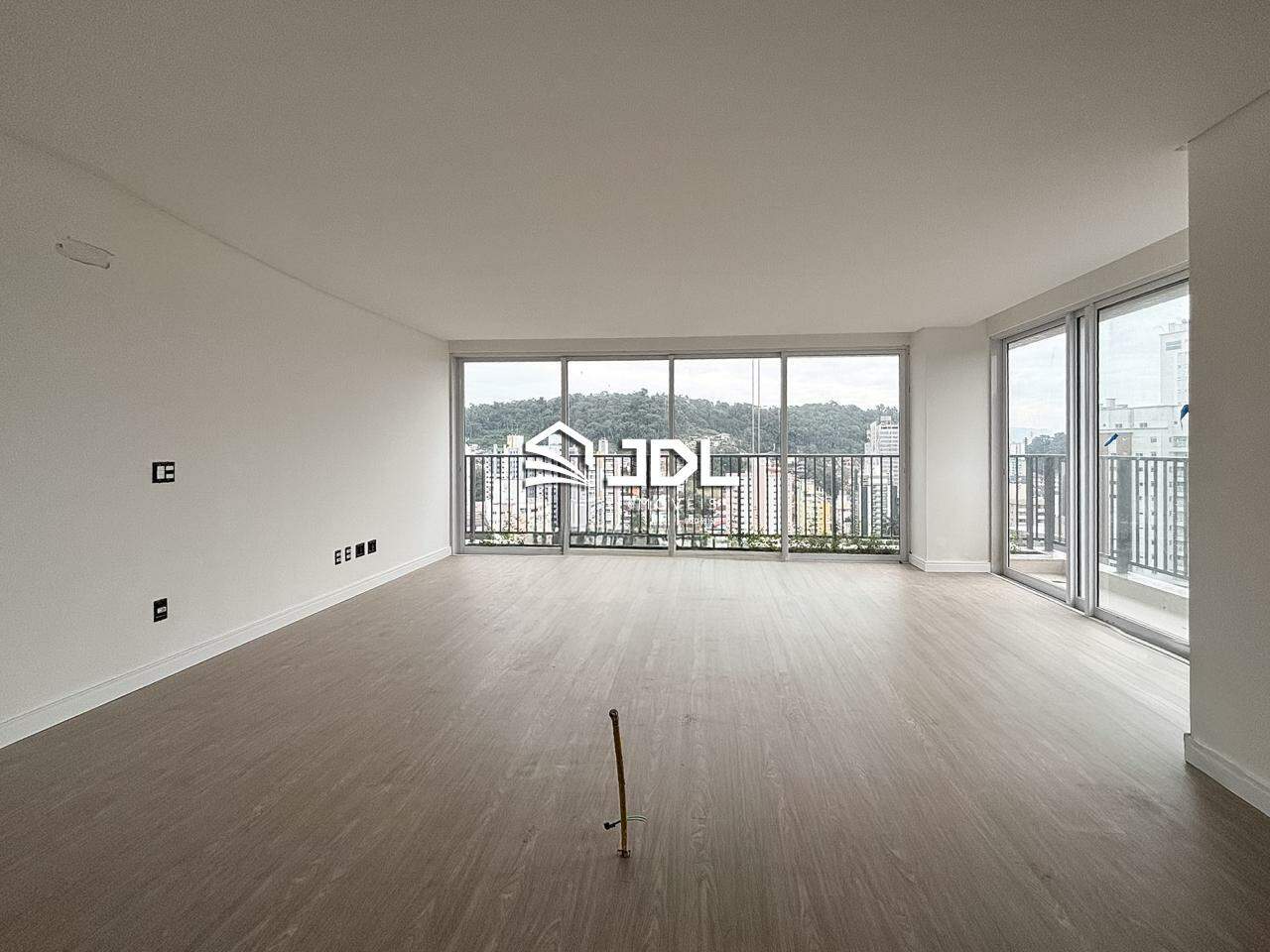 Apartamento à venda no bairro Vila Nova: 