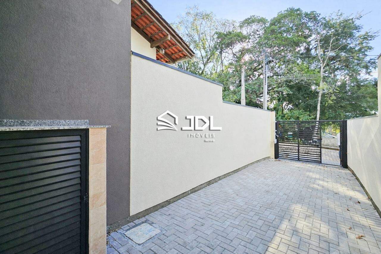 Casa à venda no bairro Água Verde: 