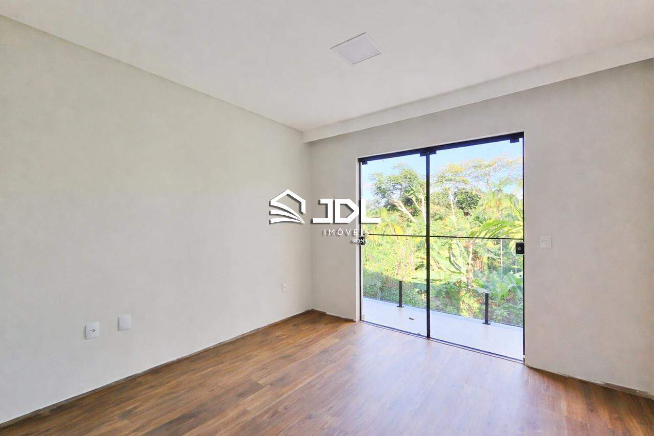 Casa à venda no bairro Água Verde: 