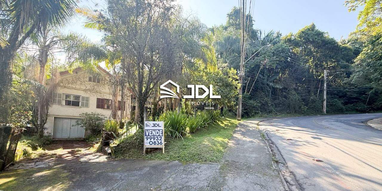 Terreno à venda no bairro Victor Konder: 