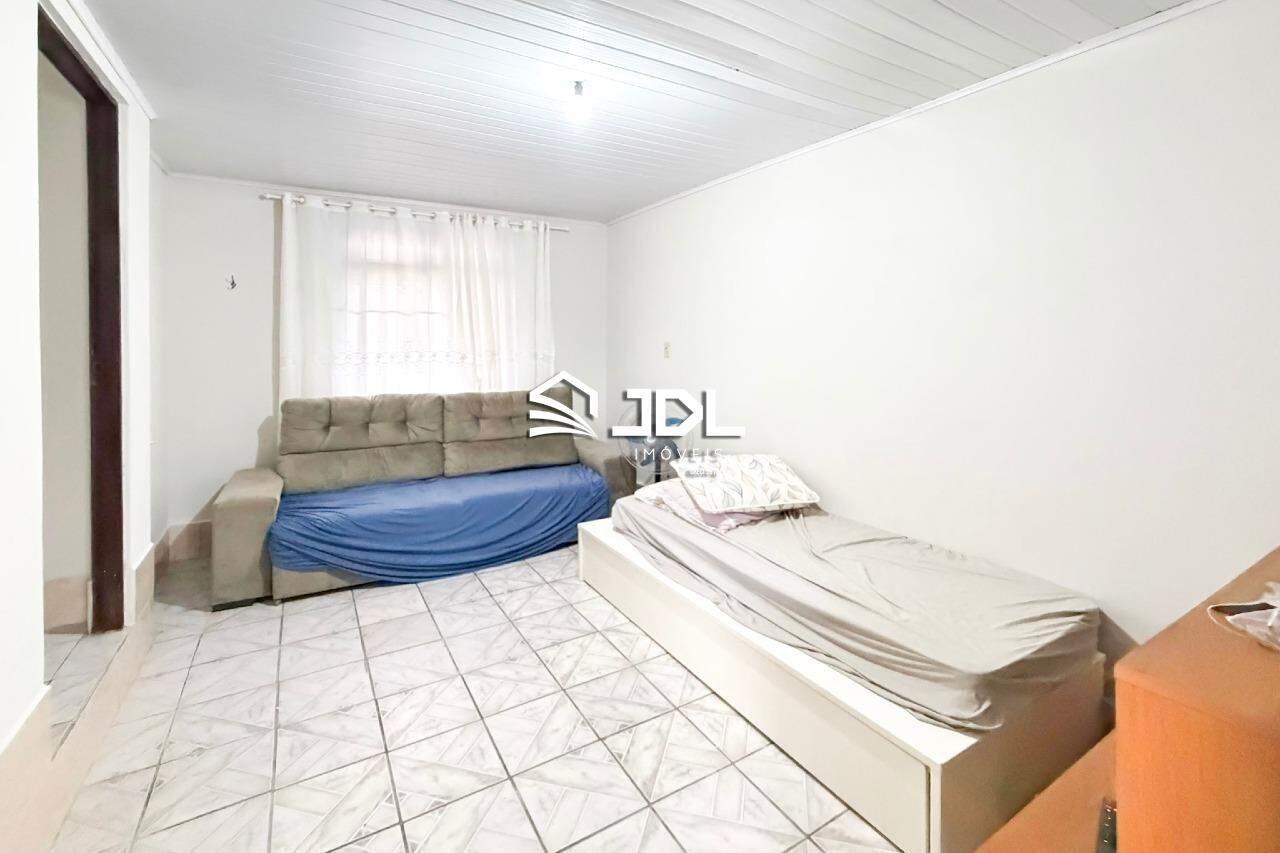 Casa à venda no bairro Armação: 