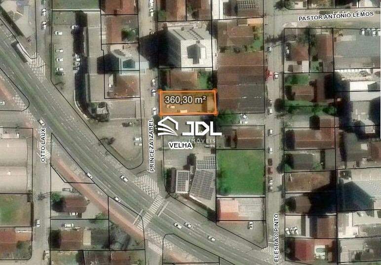 Terreno à venda no bairro Velha: 