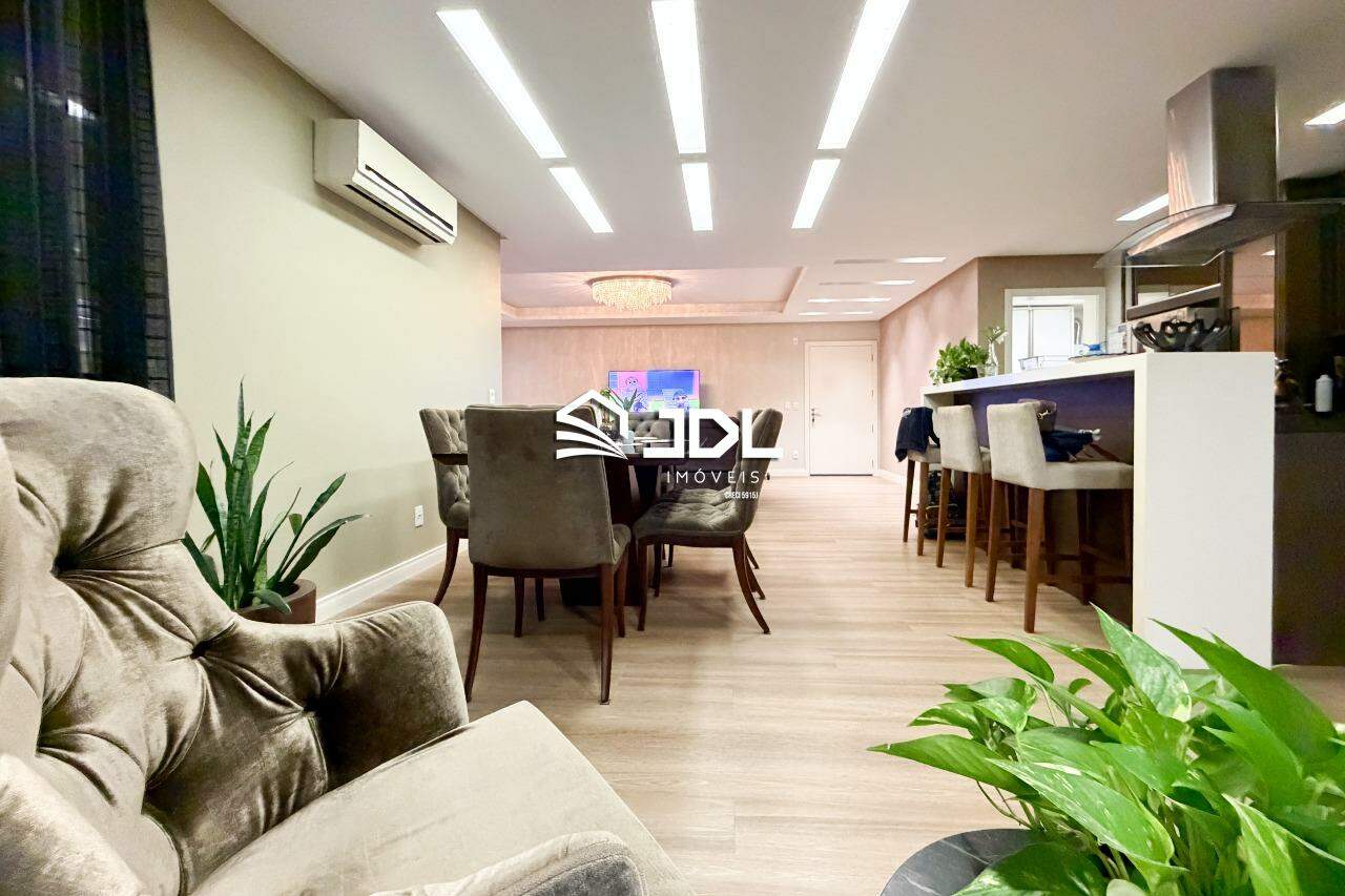 Apartamento à venda no bairro Victor Konder: 