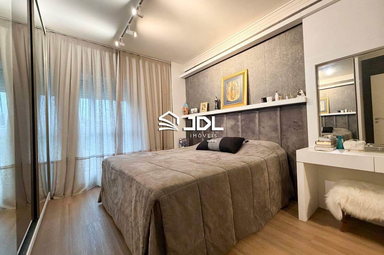 Apartamento à venda no bairro Victor Konder: 