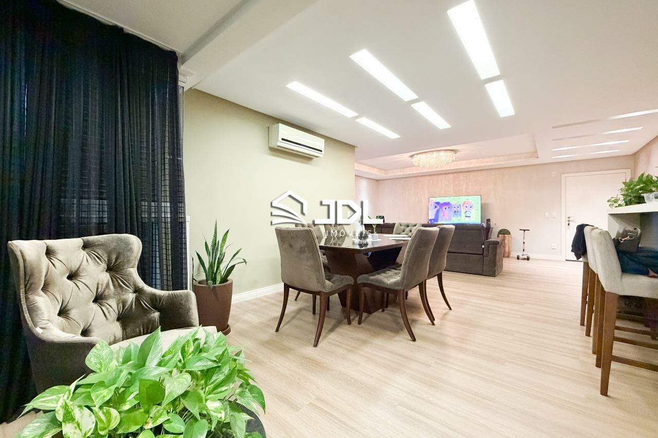 Apartamento à venda no bairro Victor Konder: 