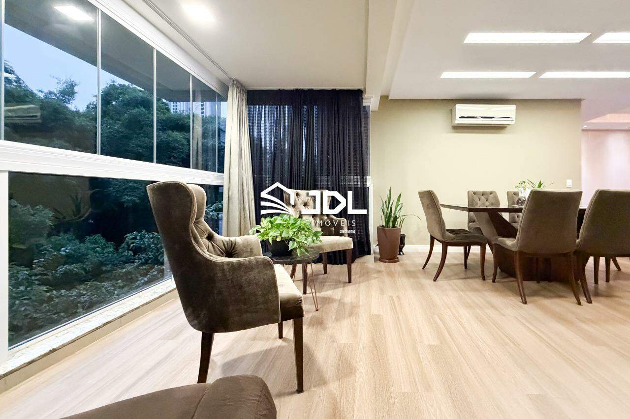 Apartamento à venda no bairro Victor Konder: 