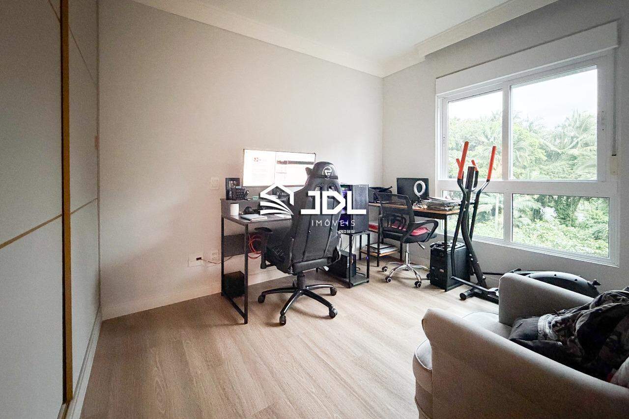 Apartamento à venda no bairro Victor Konder: 
