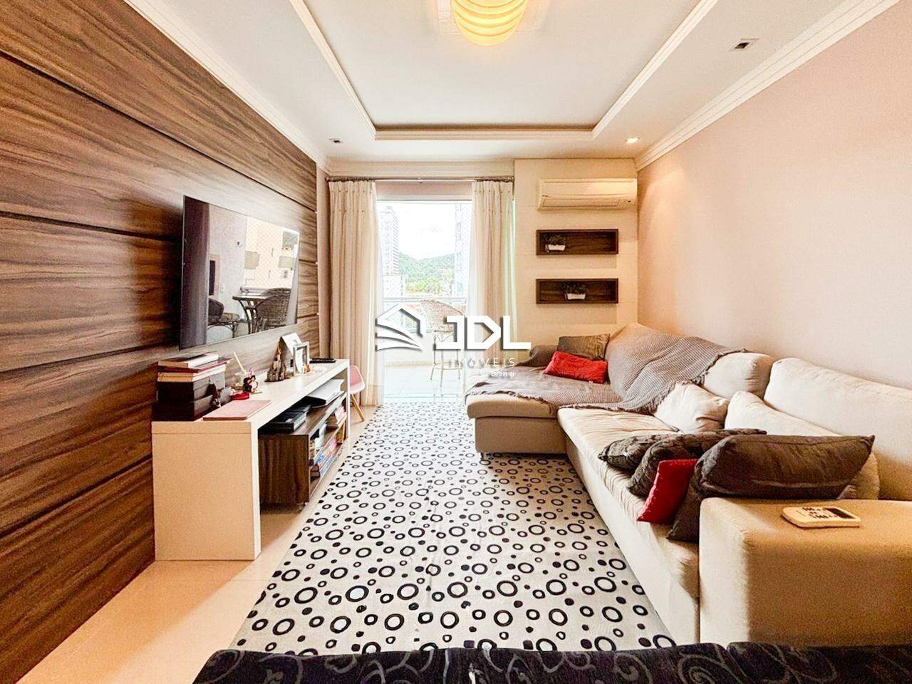 Apartamento à venda no bairro Velha: 