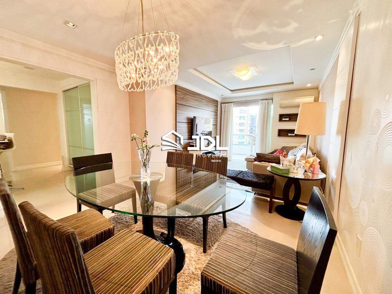 Apartamento à venda no bairro Velha: 