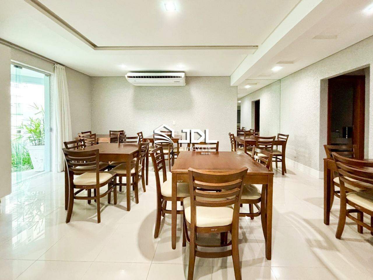 Apartamento à venda no bairro Velha: 