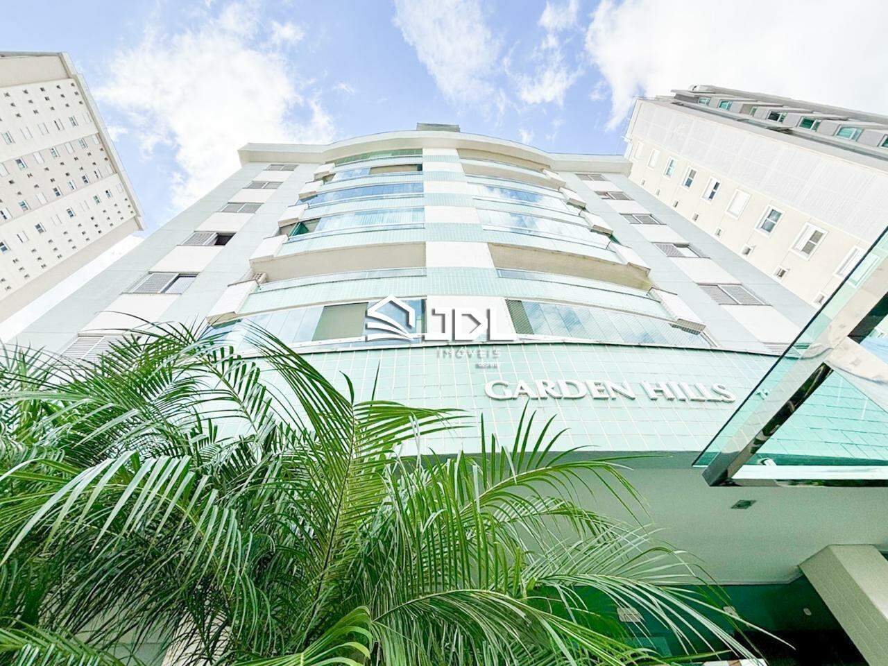 Apartamento à venda no bairro Velha: 