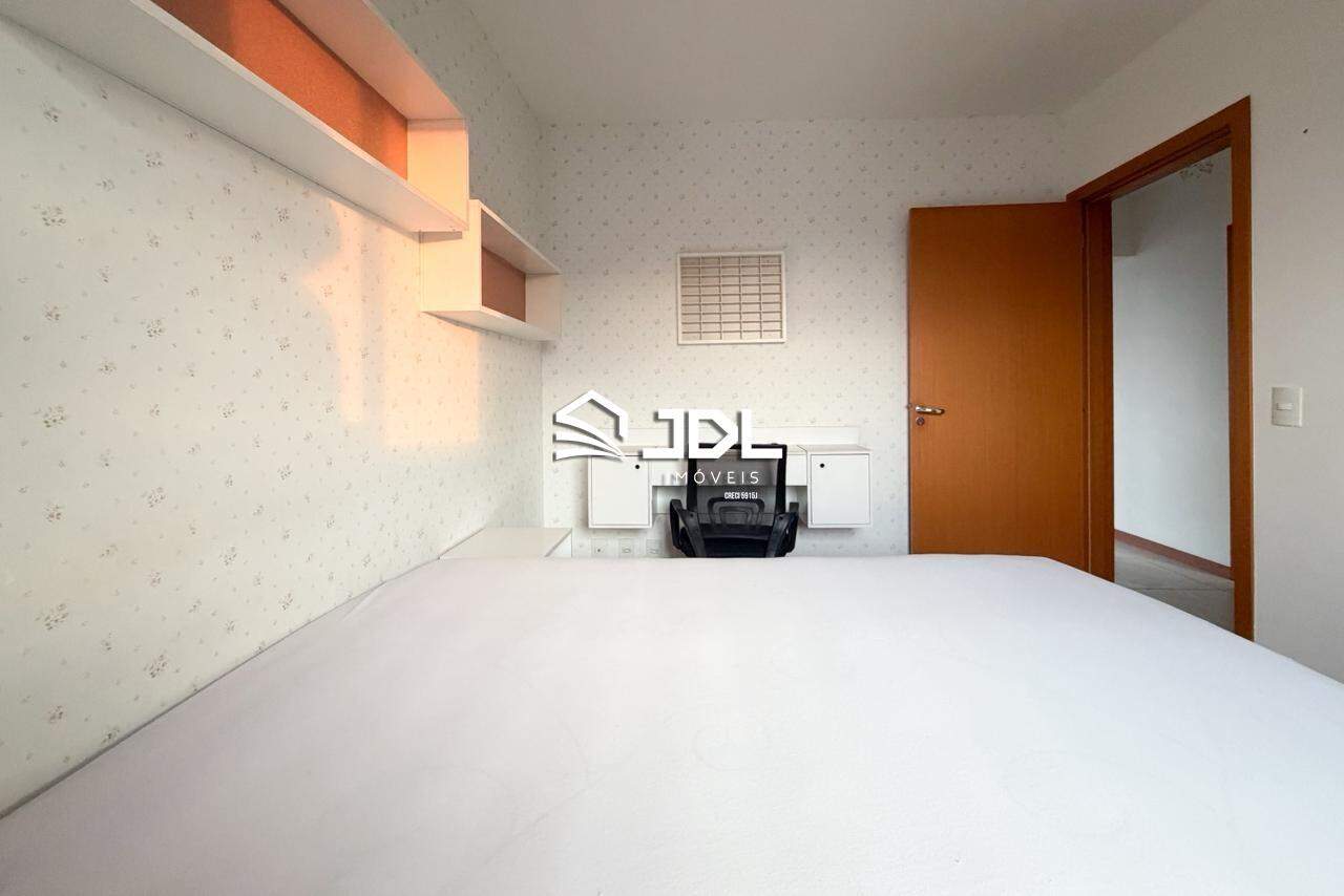 Apartamento à venda no bairro Velha: 