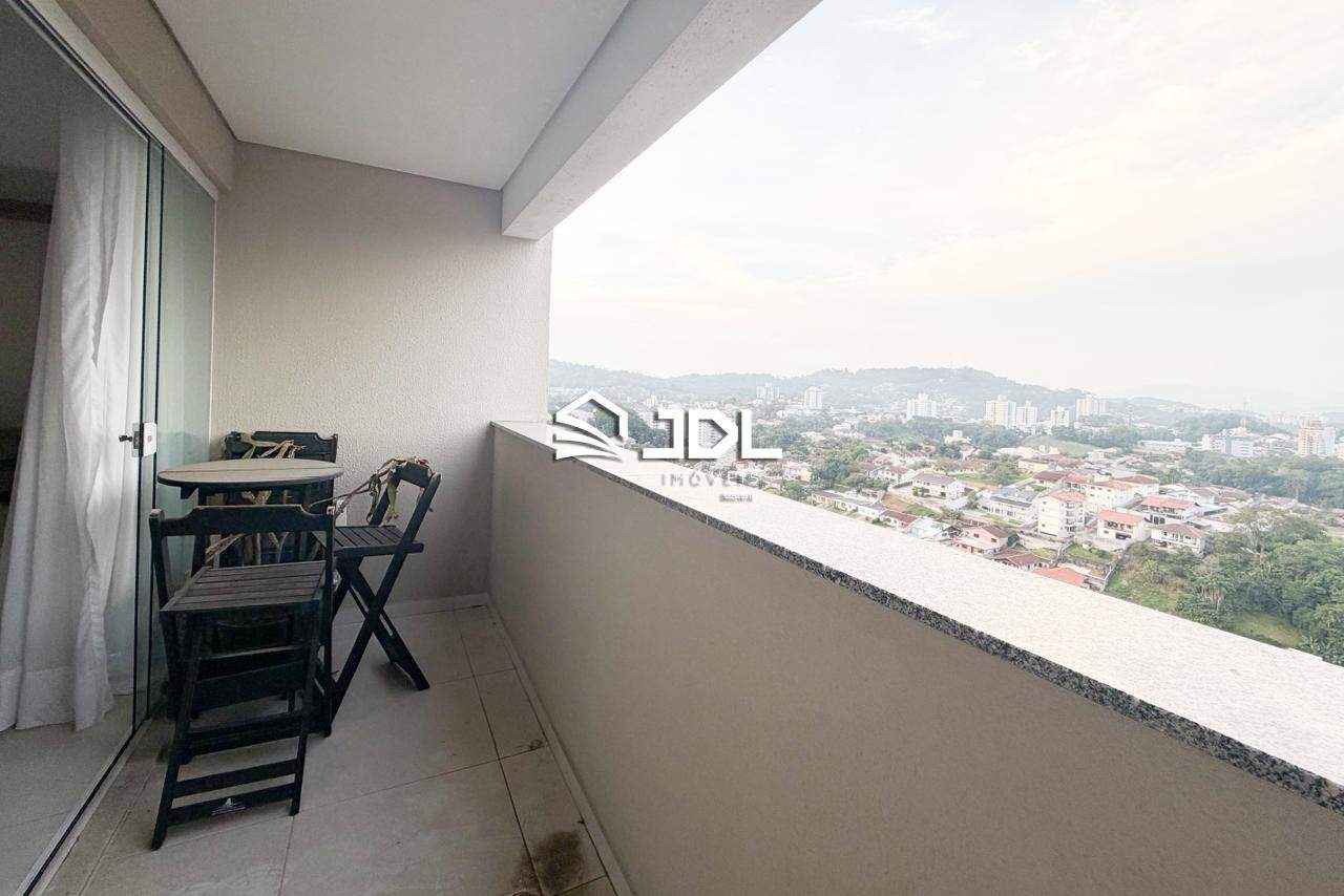 Apartamento à venda no bairro Velha: 