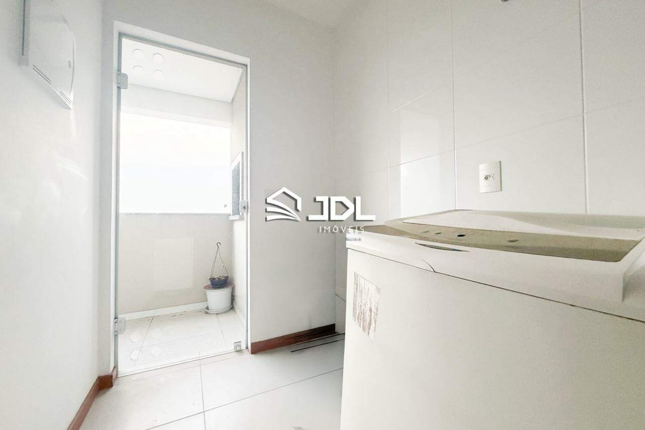 Apartamento à venda no bairro Velha: 