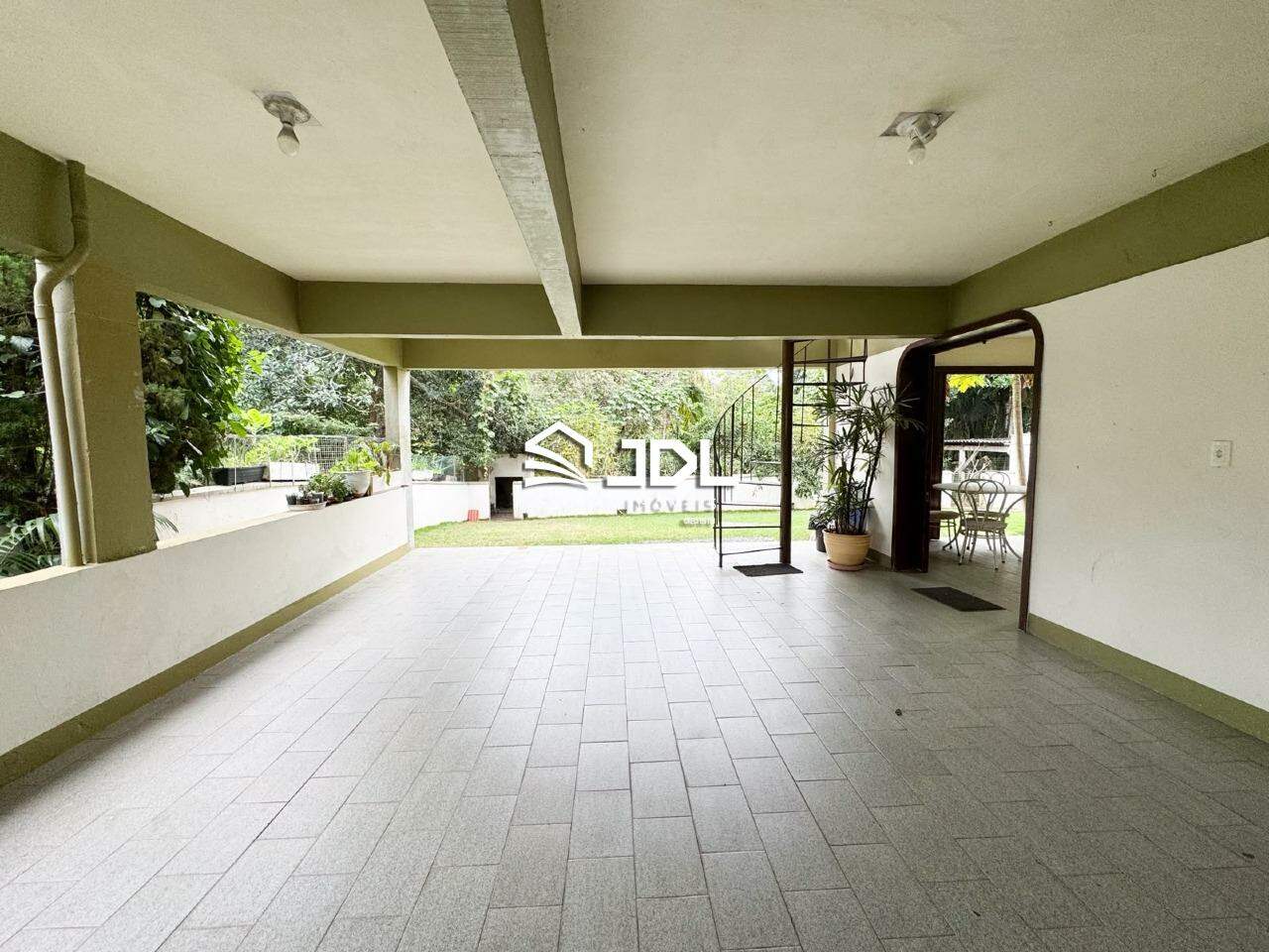 Casa à venda no bairro Ponta Aguda: