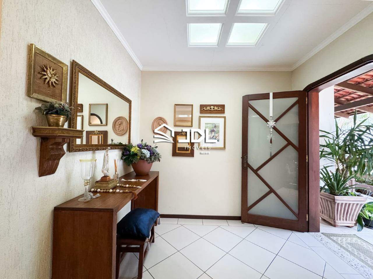 Casa à venda no bairro Ponta Aguda: 
