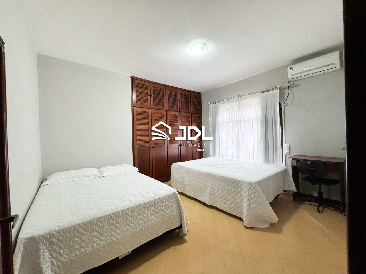 Casa à venda no bairro Ponta Aguda: