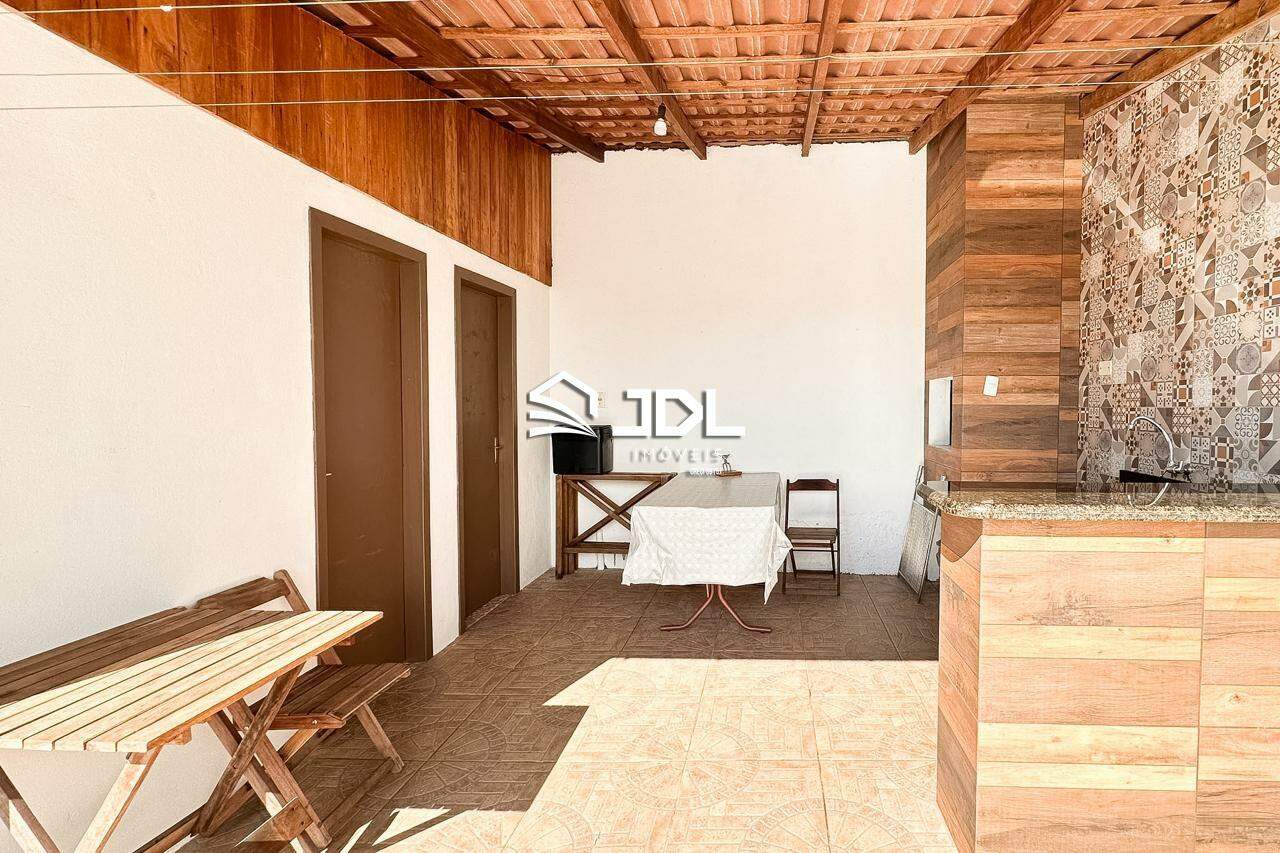 Casa à venda no bairro Ponta Aguda: