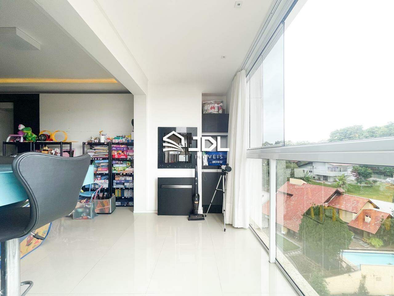 Apartamento à venda no bairro Escola Agrícola: 