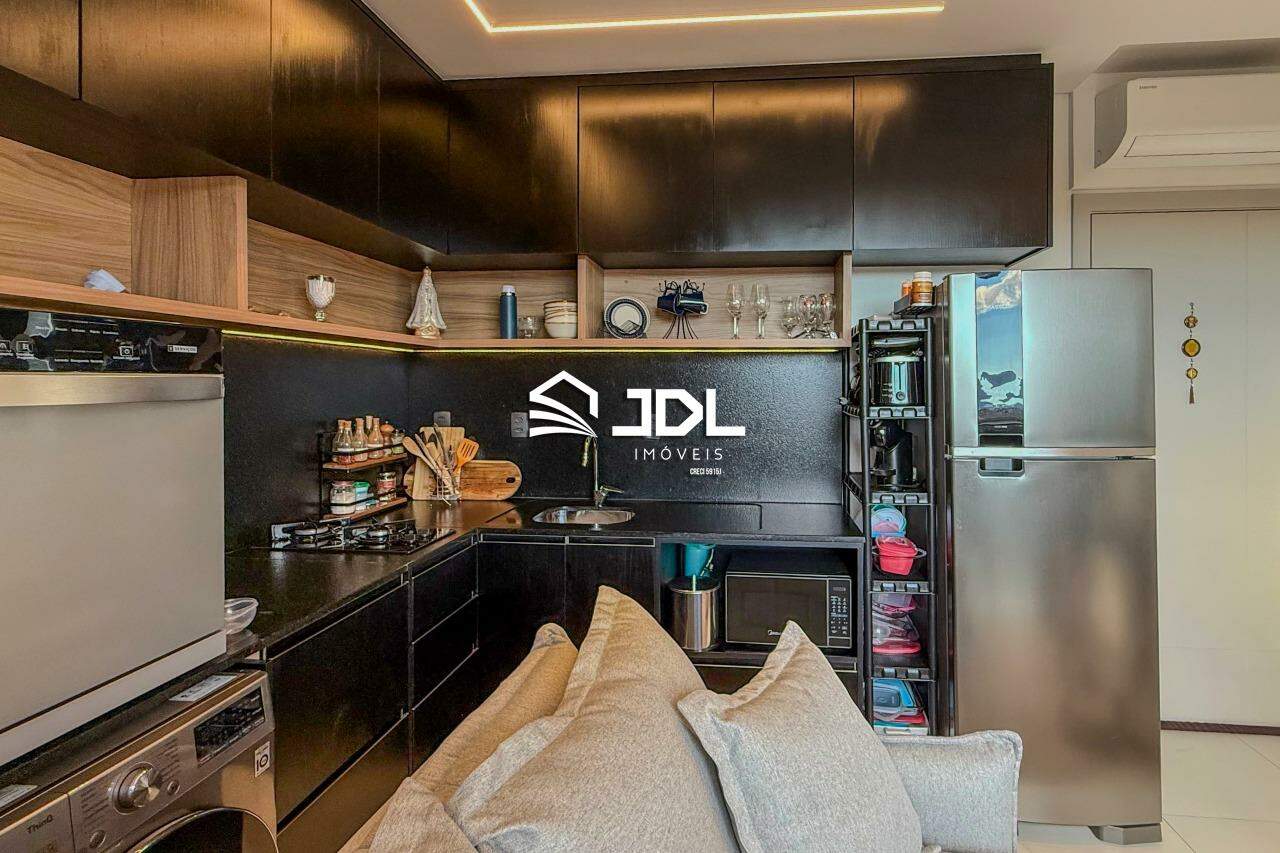 Apartamento à venda no bairro Victor Konder: 