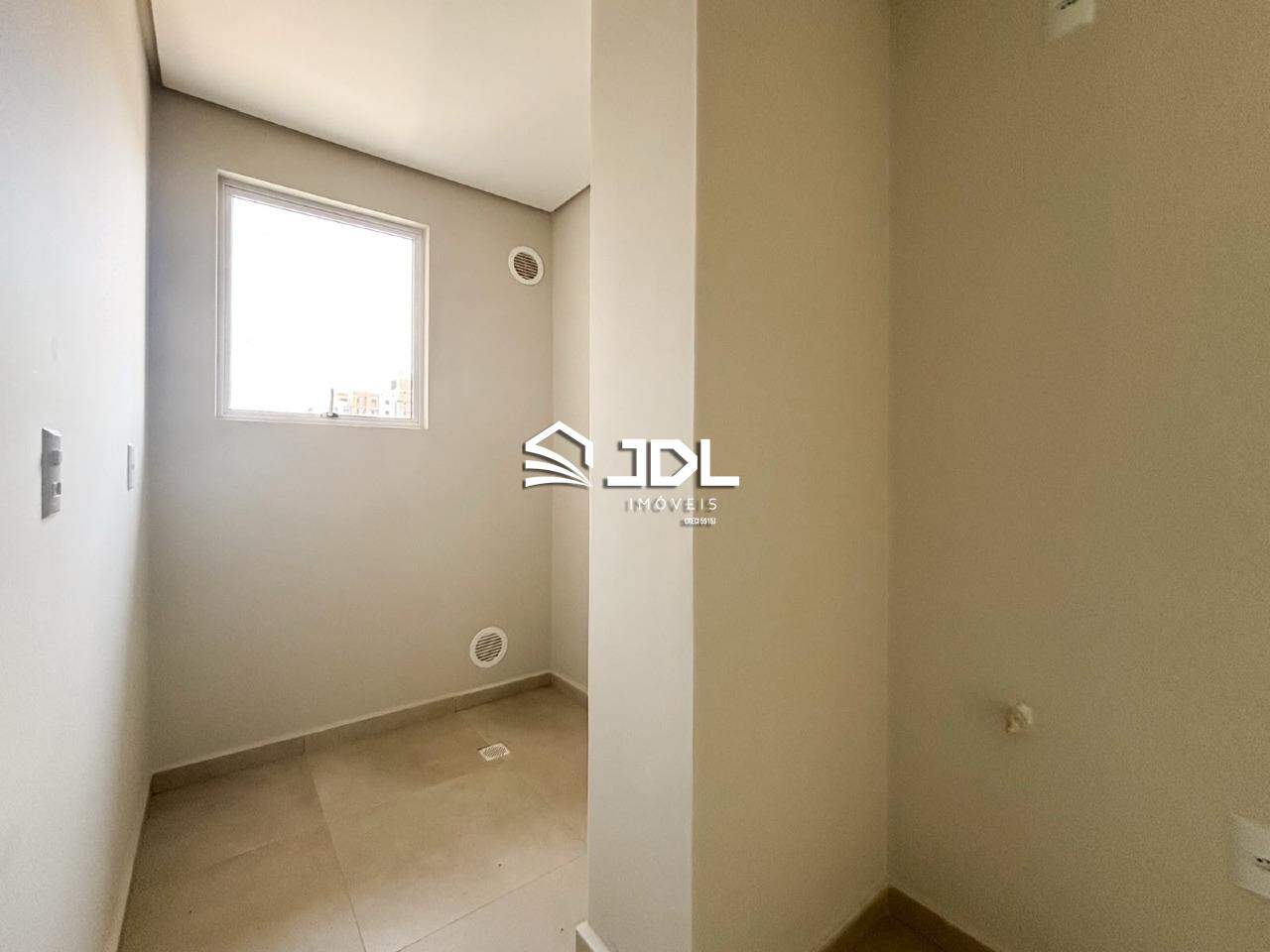 Apartamento à venda no bairro Escola Agrícola: 