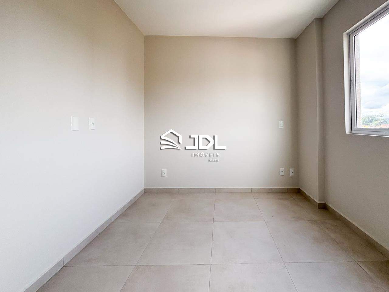 Apartamento à venda no bairro Escola Agrícola: 