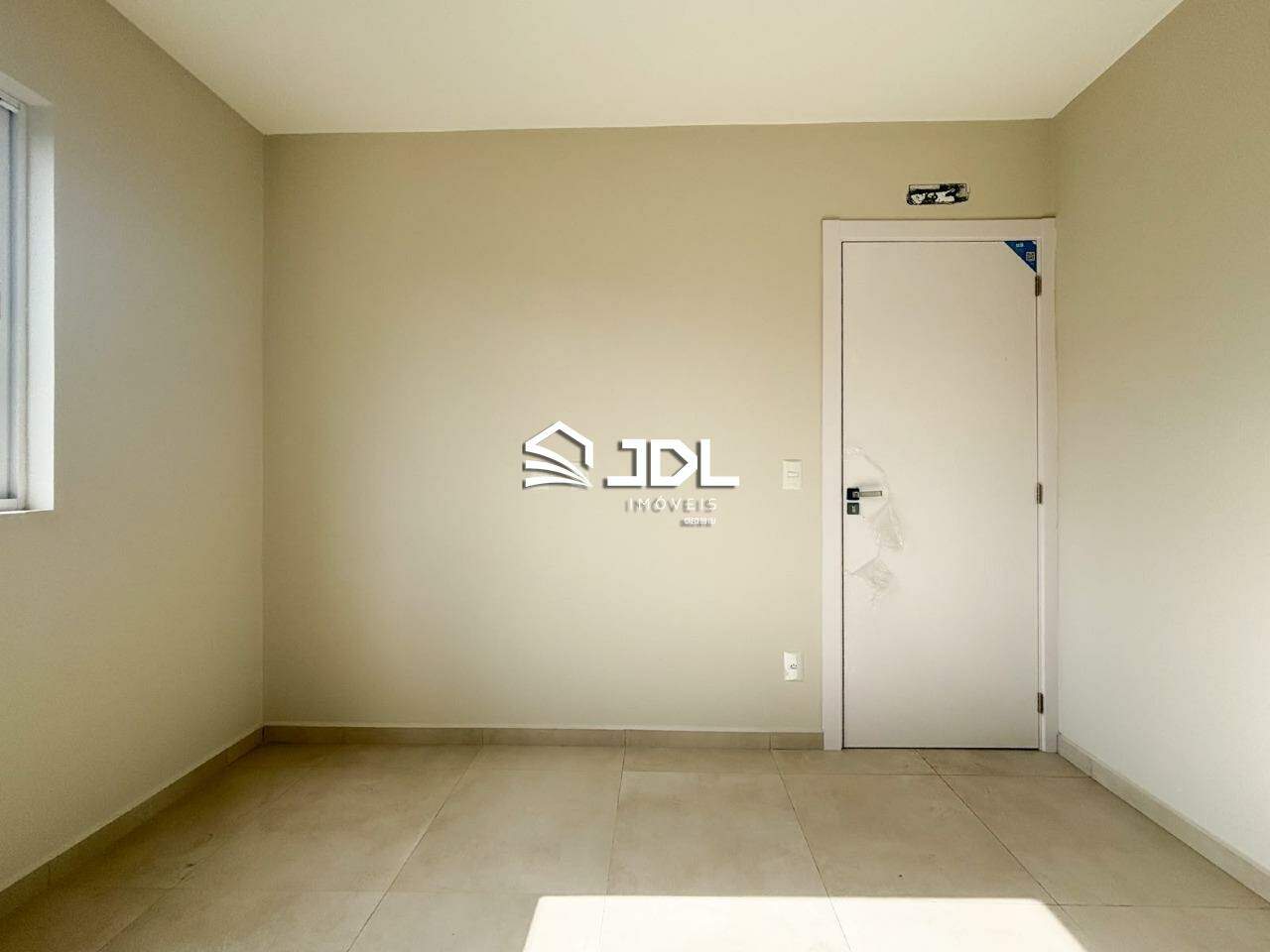 Apartamento à venda no bairro Escola Agrícola: 