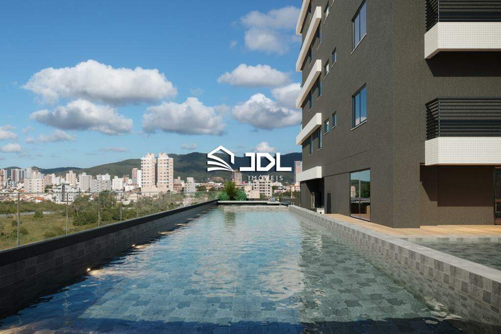 Apartamento à venda no bairro Perequê: 