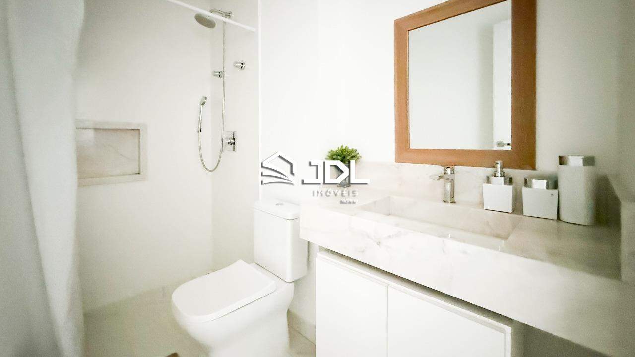 Apartamento Duplex à venda no bairro Victor Konder: