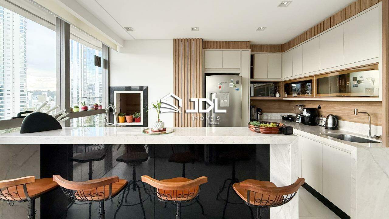 Apartamento Duplex à venda no bairro Victor Konder: 