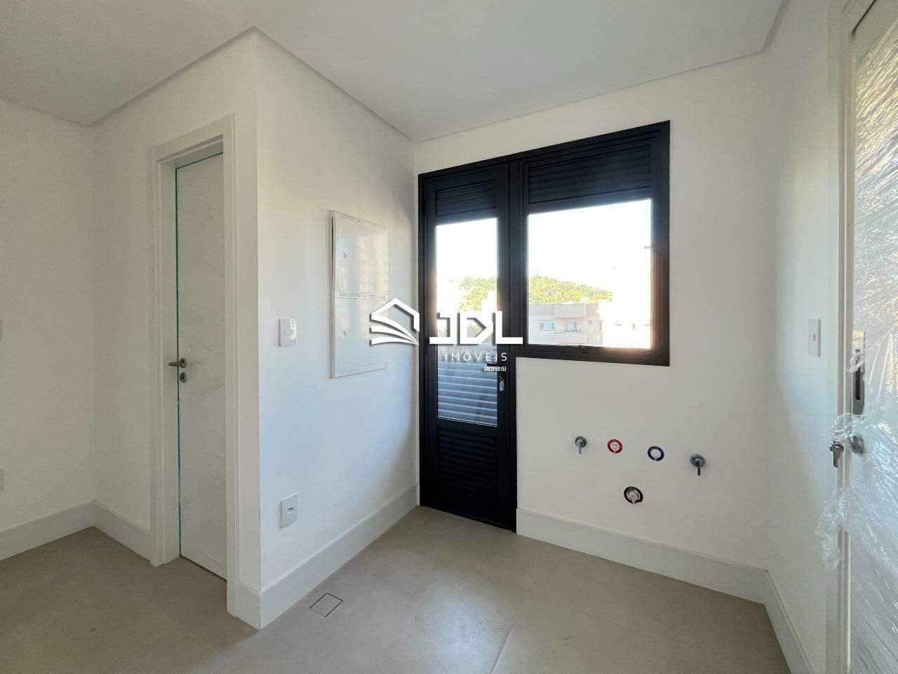 Apartamento à venda no bairro Victor Konder: