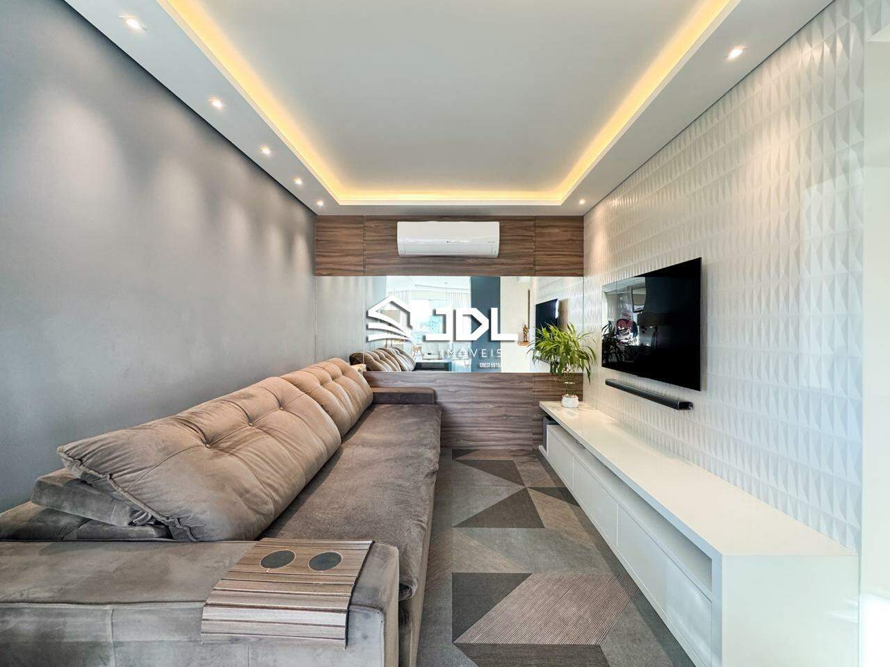 Apartamento à venda no bairro Velha: 