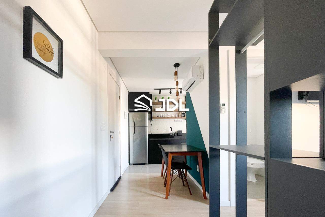 Apartamento à venda no bairro Velha: 