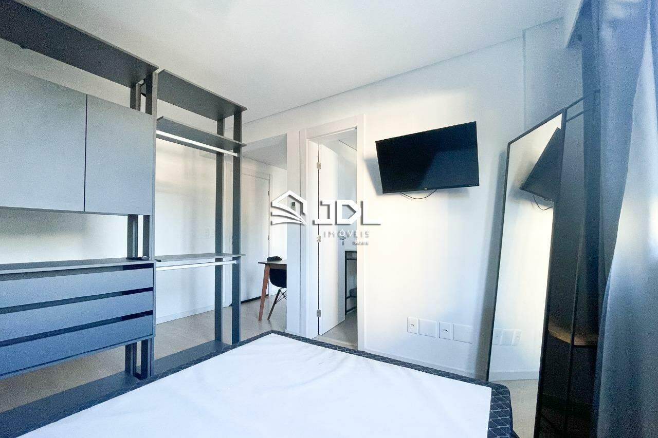Apartamento à venda no bairro Velha: 