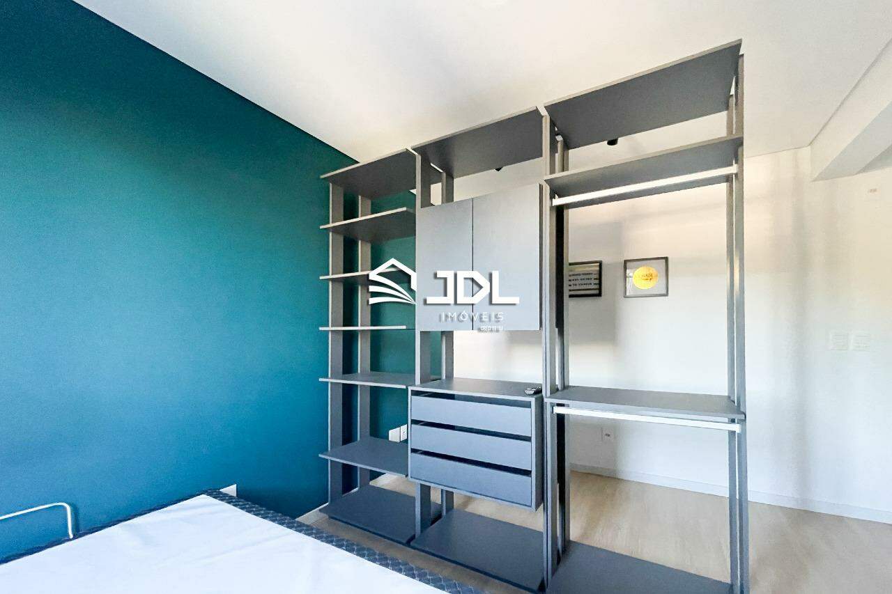 Apartamento à venda no bairro Velha: 