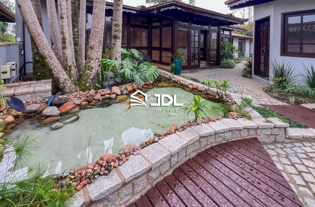 Casa à venda no bairro Ponta Aguda: 
