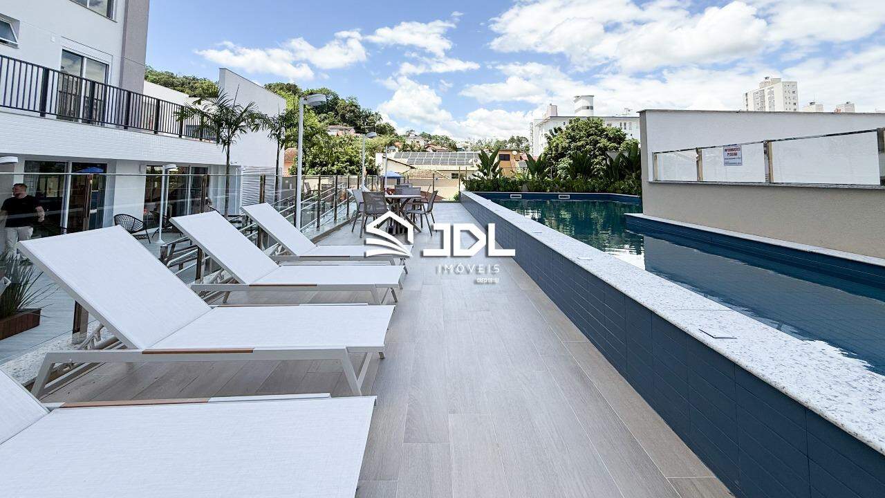Apartamento à venda no bairro Vila Nova: