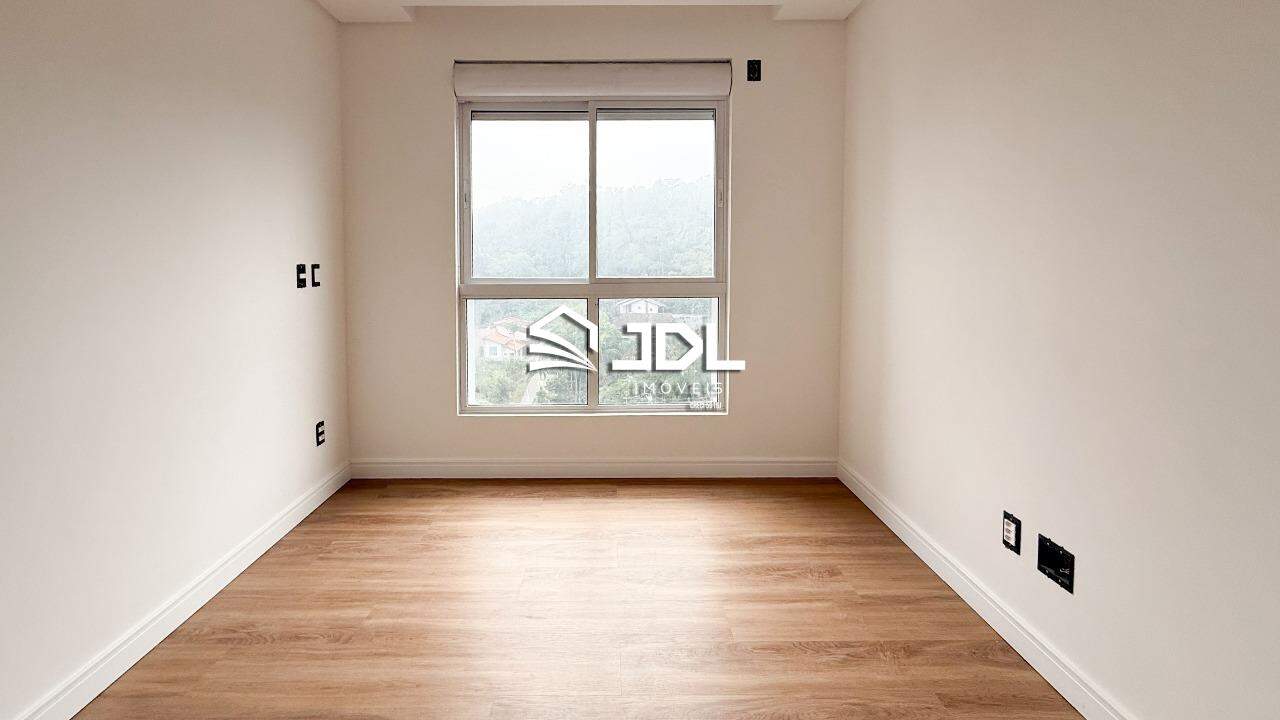 Apartamento à venda no bairro Vila Nova: 