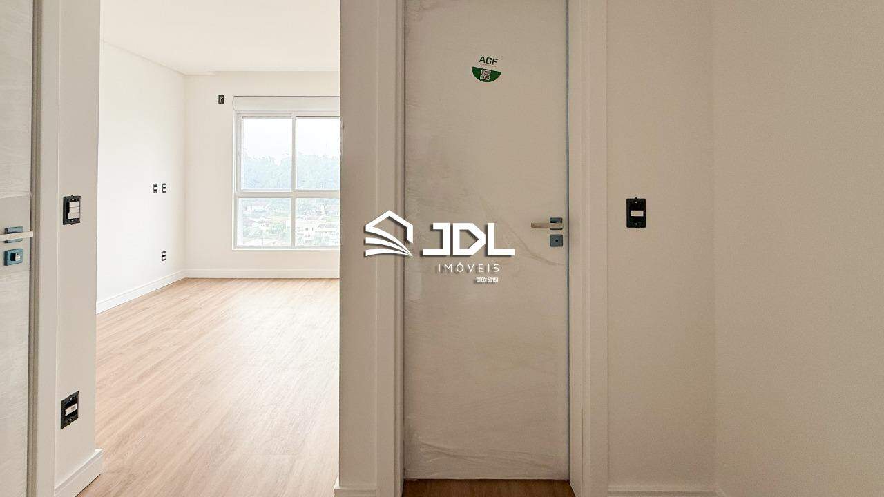 Apartamento à venda no bairro Vila Nova: 