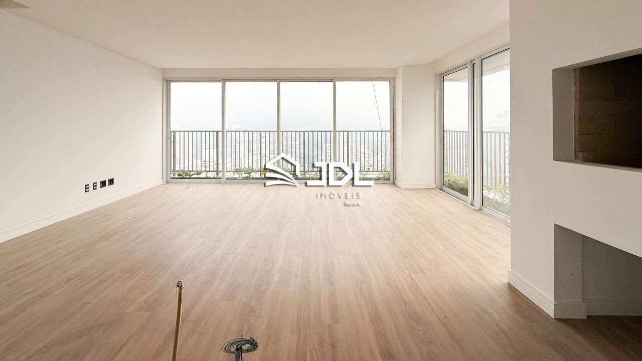 Apartamento à venda no bairro Vila Nova: 