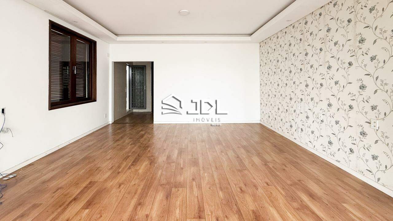 Casa à venda no bairro Jardim Blumenau: 