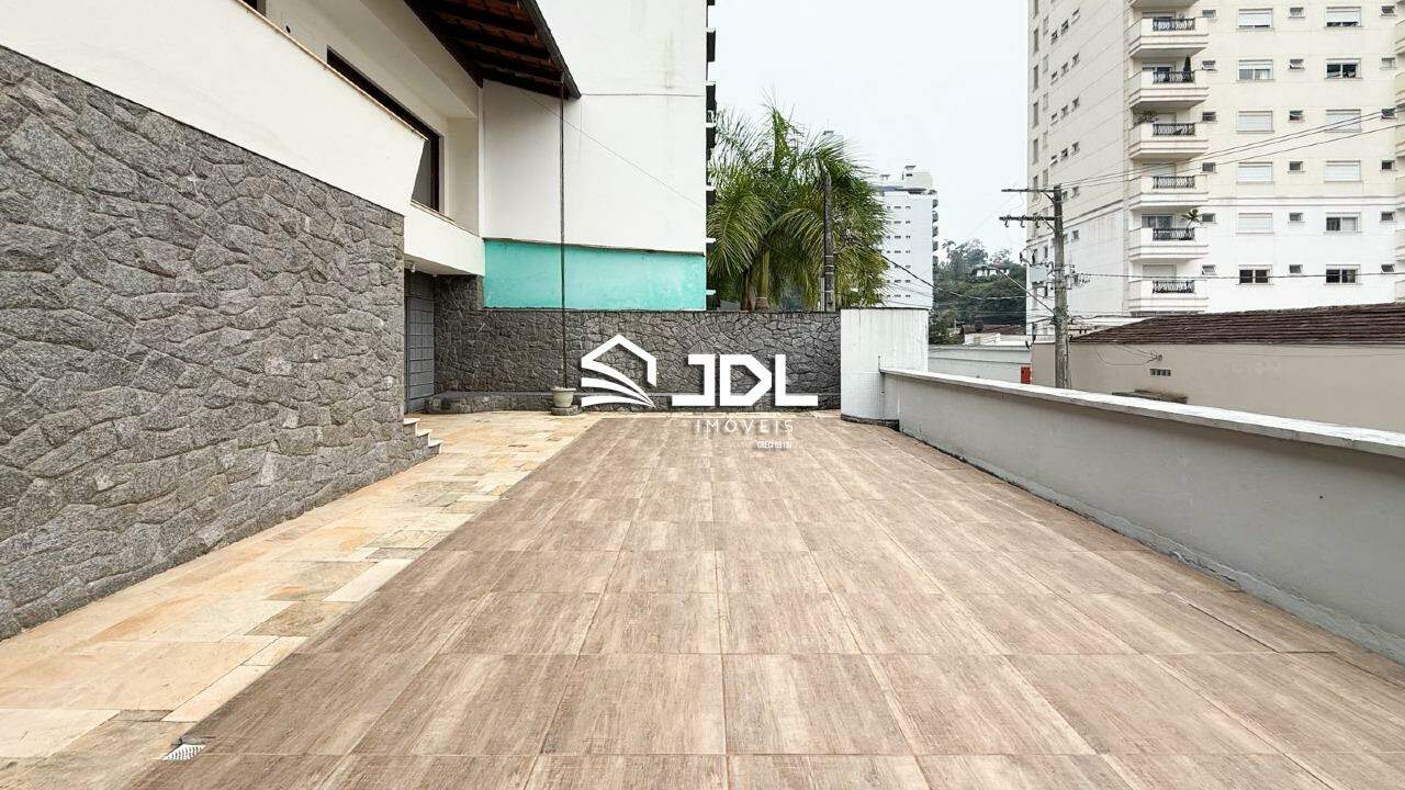Casa à venda no bairro Jardim Blumenau: 