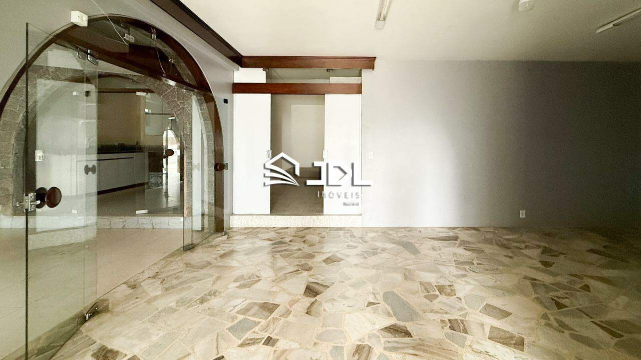 Casa à venda no bairro Jardim Blumenau: 