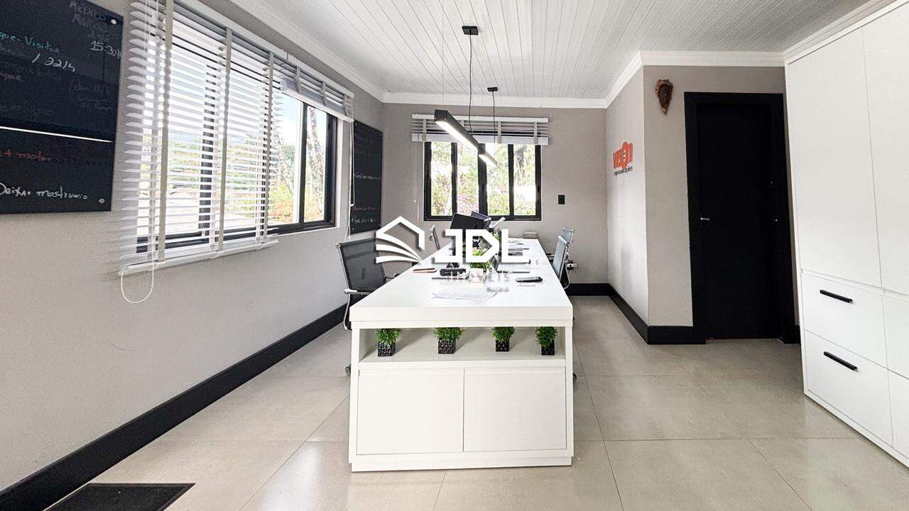 Casa à venda no bairro Velha: 