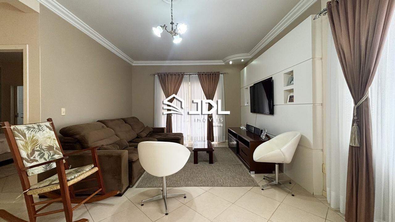 Casa à venda no bairro Velha: 