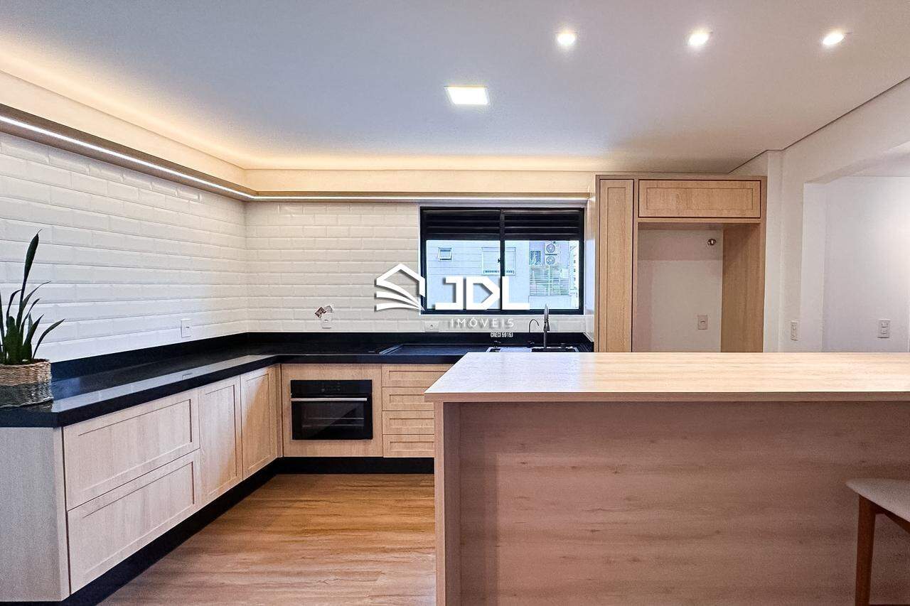 Apartamento à venda no bairro Victor Konder: