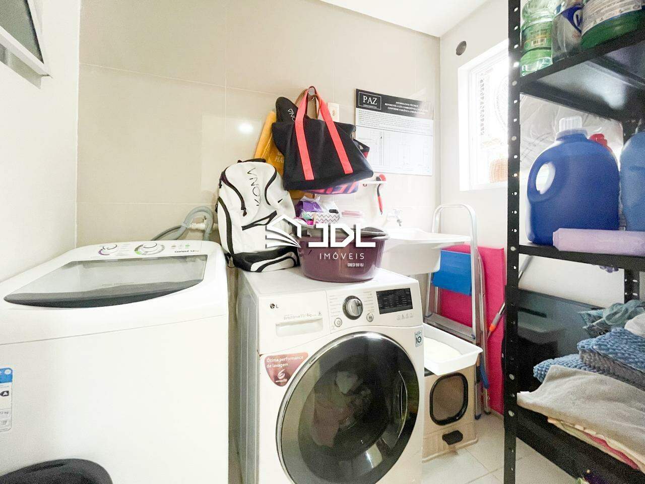 Apartamento à venda no bairro Velha: 