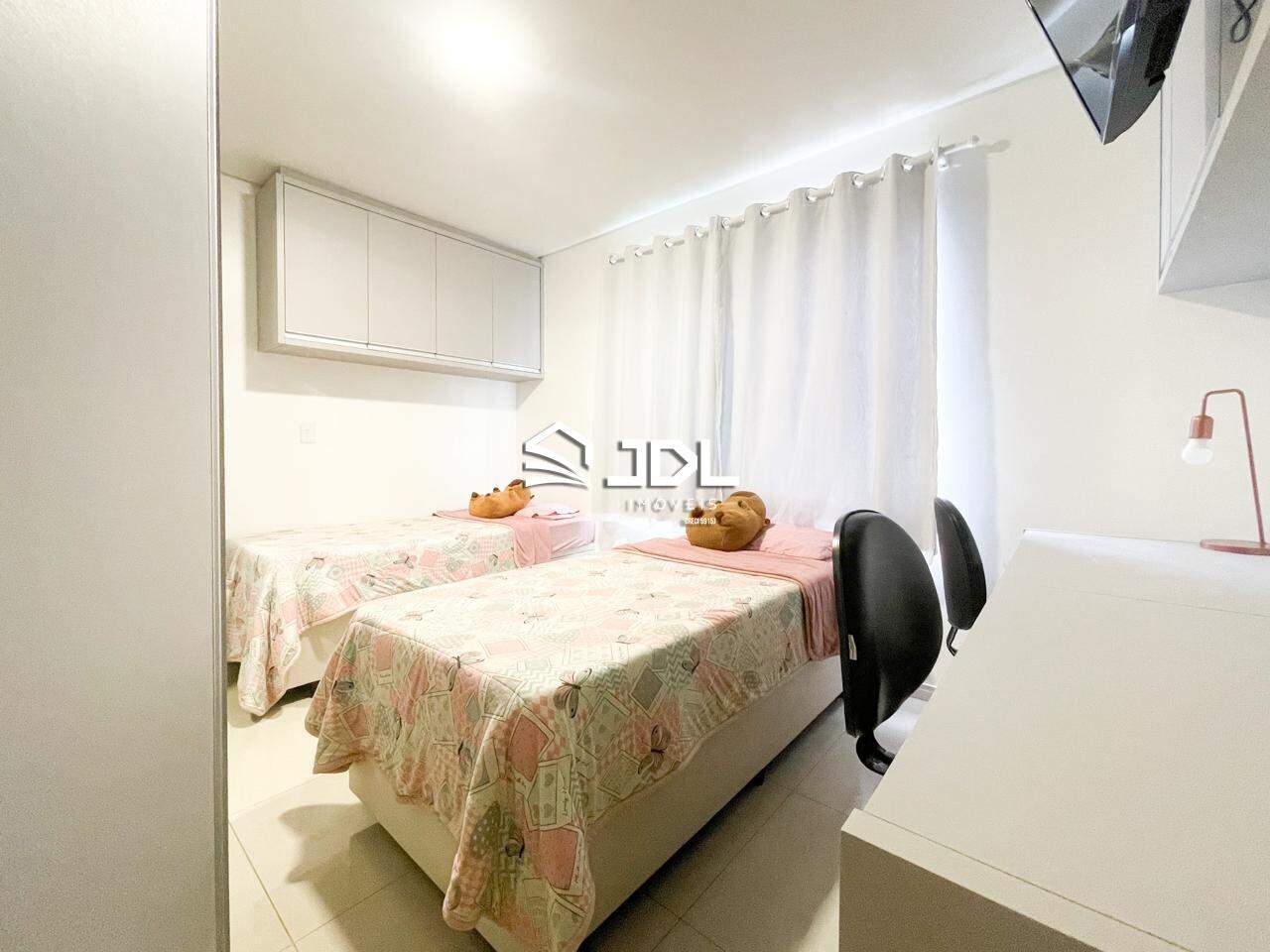 Apartamento à venda no bairro Velha: 